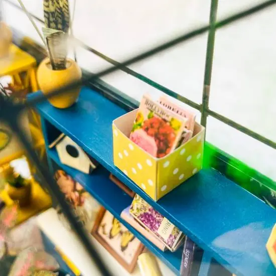 Sparkly Selections Sunshine Flower Green House DIY Miniature Kit {10}