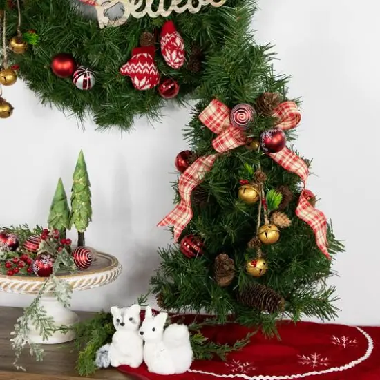 2ft. Unlit Dakota Pine Artificial Christmas Tree {4}