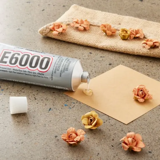 E6000&reg; Permanent Craft Adhesive {3}