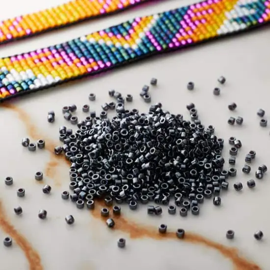 Miyuki Delica Glass Round Seed Beads, 11/0 Gunmetal {3}