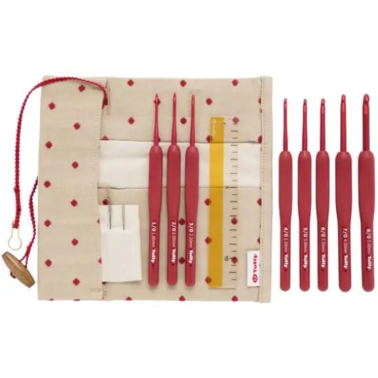 Tulip&reg; Etimo Red Crochet Hook with Cushion Grip Set {3}