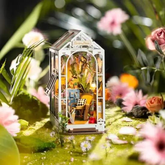 Rolife&reg; Garden House DIY Book Nook Shelf Insert Kit {8}