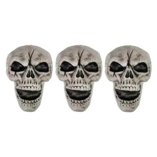 Skull Stakes Outdoor Yard Set {3}