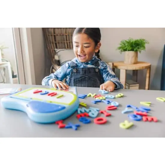 Educational Insights&reg; Alphamagnets Go! Spelling {4}