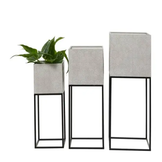 Light Gray Metal Modern Planter Set {1}