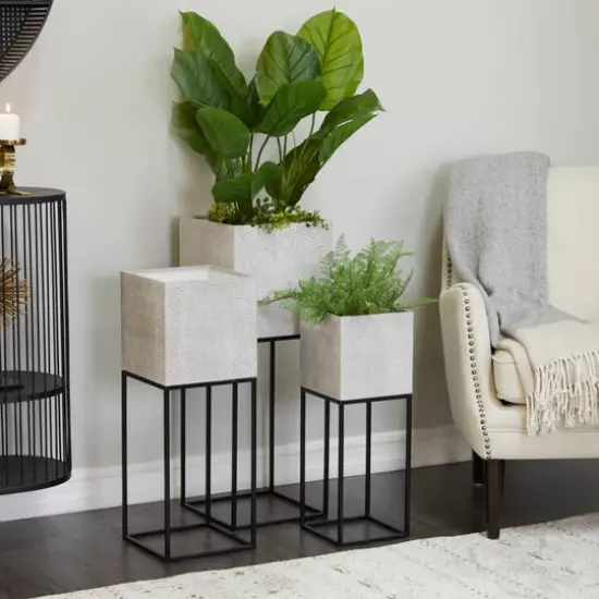 Light Gray Metal Modern Planter Set {9}