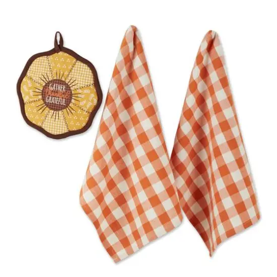DII&reg; Sunflower Potholder & Dishtowel Gift Set {3}