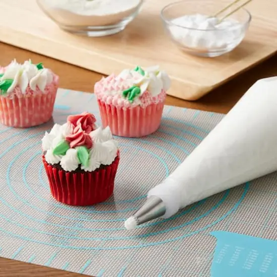 Satin Ice&reg; Professional's Choice Buttercream Icing Mix, 2lb. {4}