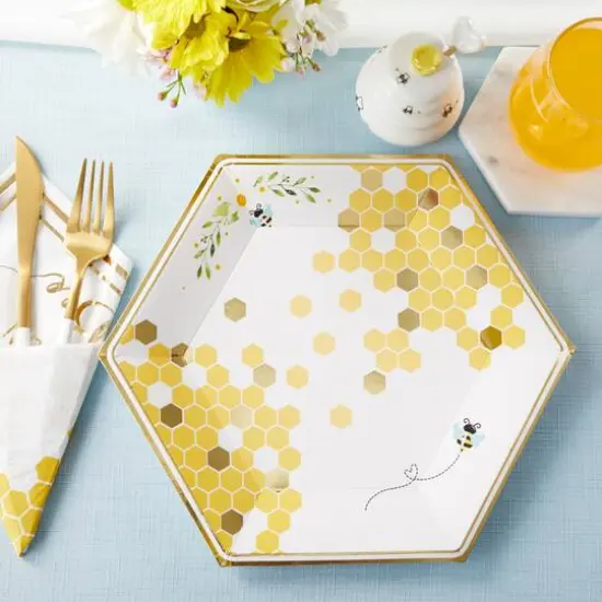 Kate Aspen&reg; 9" Sweet As Can Bee Paper Plates, 32ct. {8}