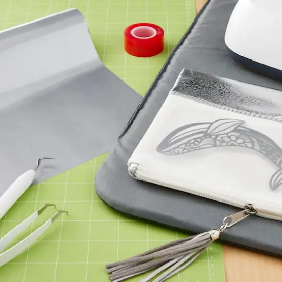 Siser&reg; EasyWeed&reg; Heat Transfer Vinyl, 36" Silver {3}