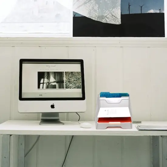 Mind Reader 5-Compartment Desk Organizer White {3}