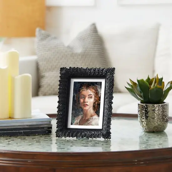 Glitzhome&reg; 5" x 7" Black Scoop abletop Picture Frame {4}