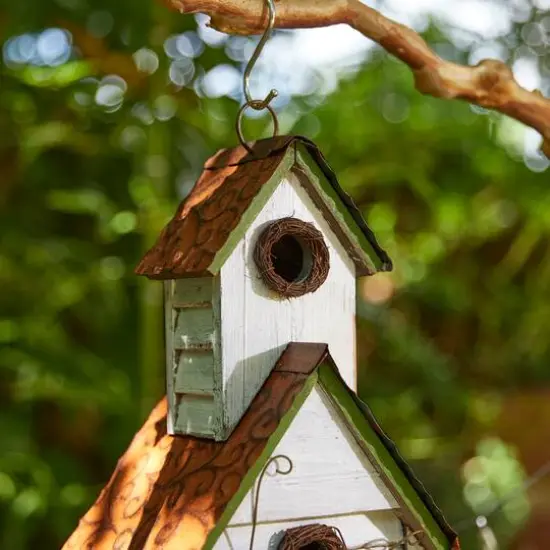 Glitzhome&reg; 20" White & Green Distressed Wood 3-Story Villa Birdhouse {6}