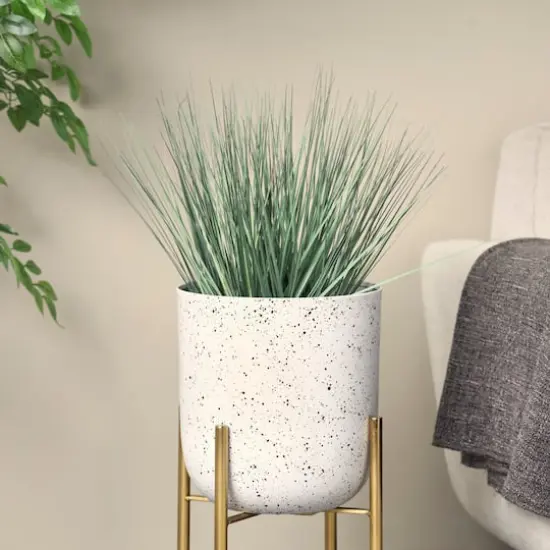 19" Onion Grass Artificial Plant with Black Plastic Pot {6}