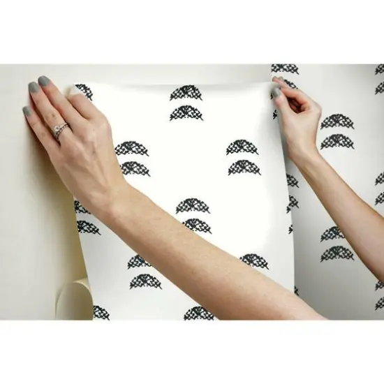 RoomMates Rose Lindo Half-Moon Peel & Stick Wallpaper Black {9}