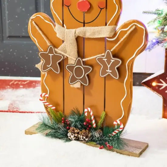 Glitzhome&reg; 24" Wood Gingerbread Man Porch D&eacute;cor {5}