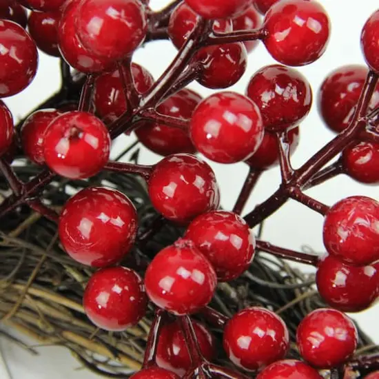 16" Artificial Red Berries Wreath, Unlit {3}