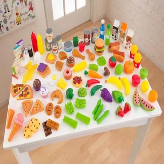 KidKraft Tasty Treats Play Food Set {3}