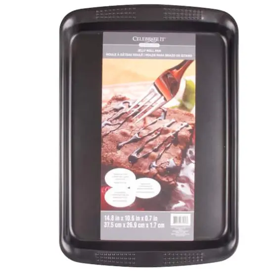 Kensington Jelly Roll Pan by Celebrate It&reg; {5}