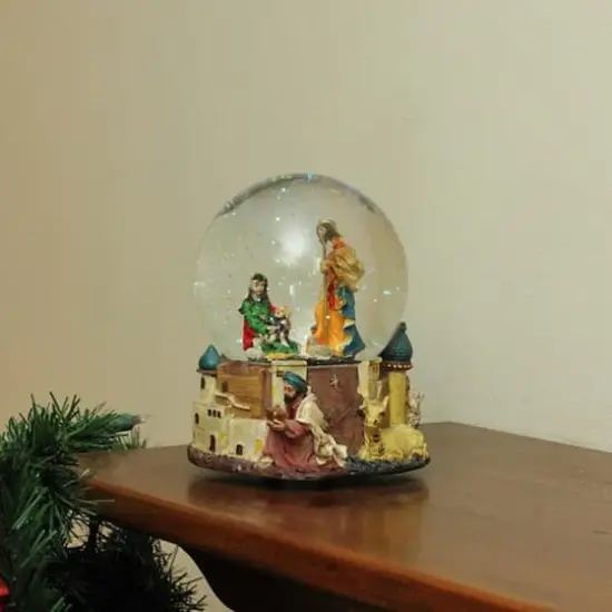 5.5" Nativity Scene Musical Snow Globe Glitterdome {3}
