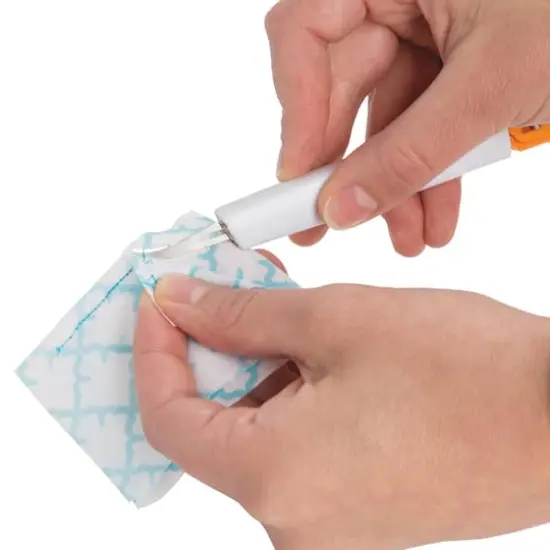 Fiskars&reg; Easy Blade Change Fabric Knife {5}