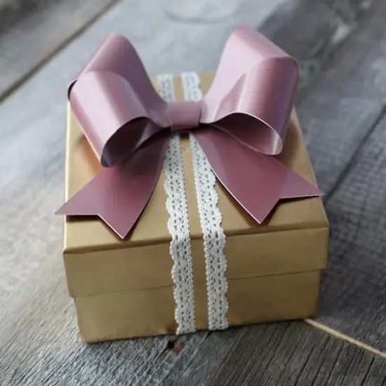 Cricut&reg; Poster Board Sampler, Metallics {3}