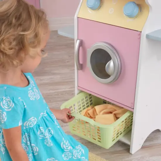 KidKraft Laundry Play Set {4}