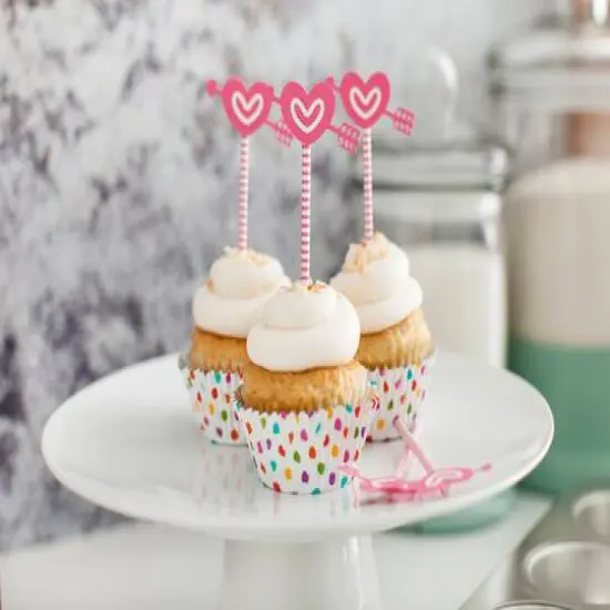 Cuttlebug&reg; Holiday Sampler Cut & Emboss Die Set {3}