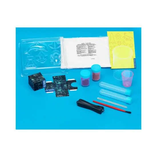 Thames & Kosmos Glow-in-the-Dark Science Lab {4}